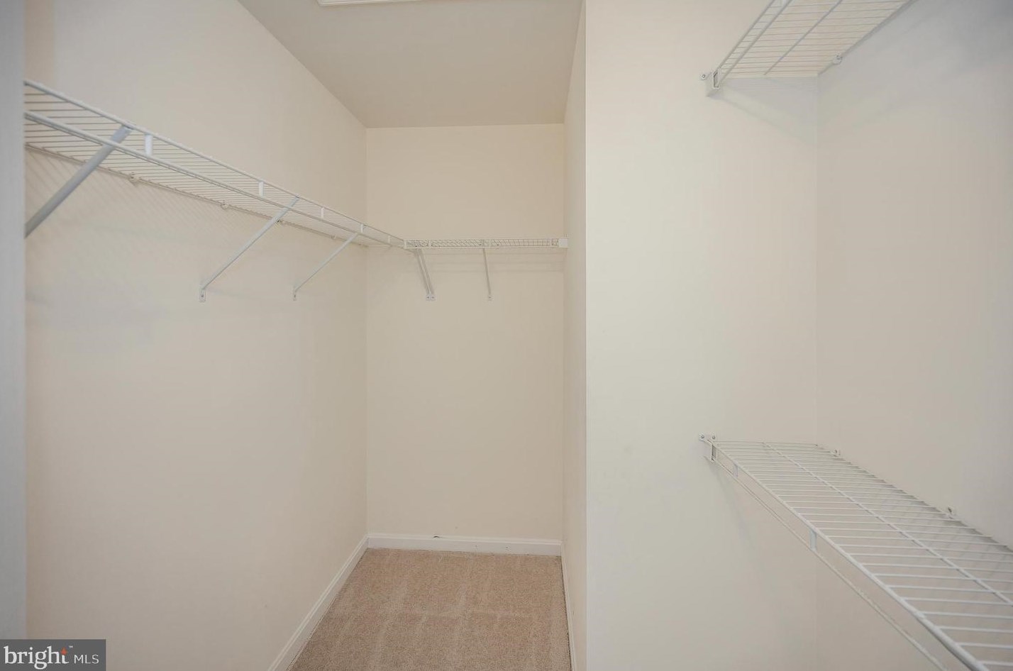 9836 Cheshire Ridge Cir, Manassas VA  20110-2788 exterior
