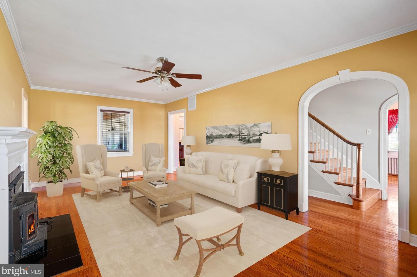 13420 Woodbridge St, Woodbridge, VA 22191-1725