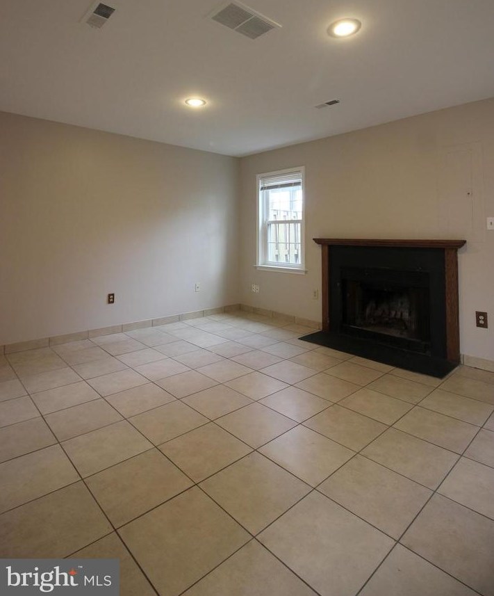7609 Monitor Ct, Manassas VA  20109-2800 exterior