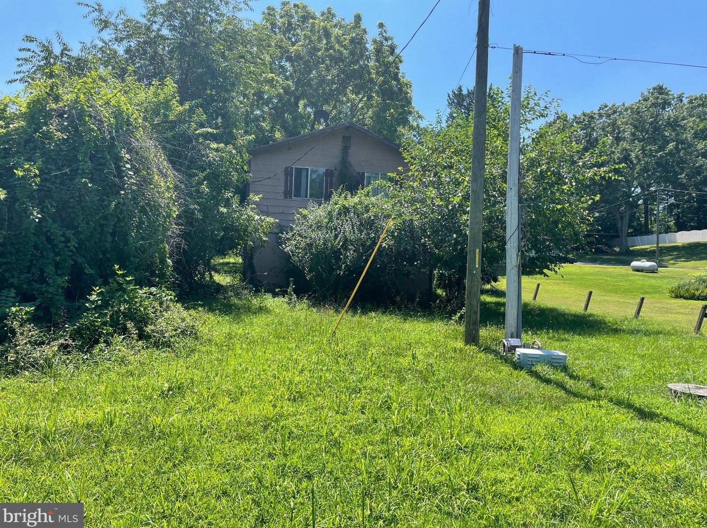 18257 Johnson Rd, Triangle, VA 22172