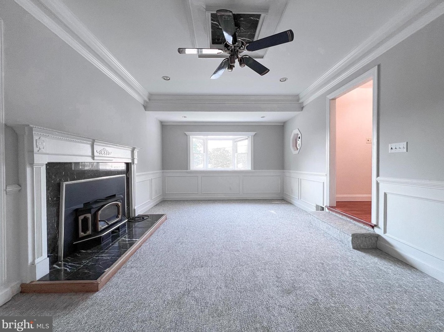 8305 Rolling Rd, Manassas, VA 20110-3622