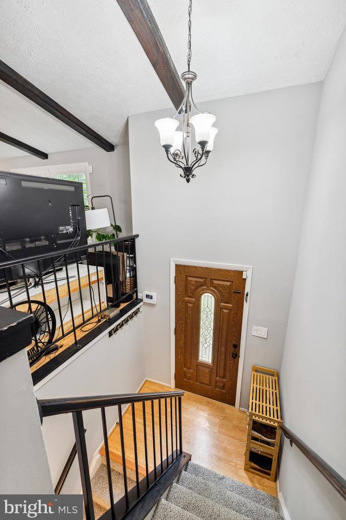 15781 Edgewood Dr, Dumfries, VA 22025