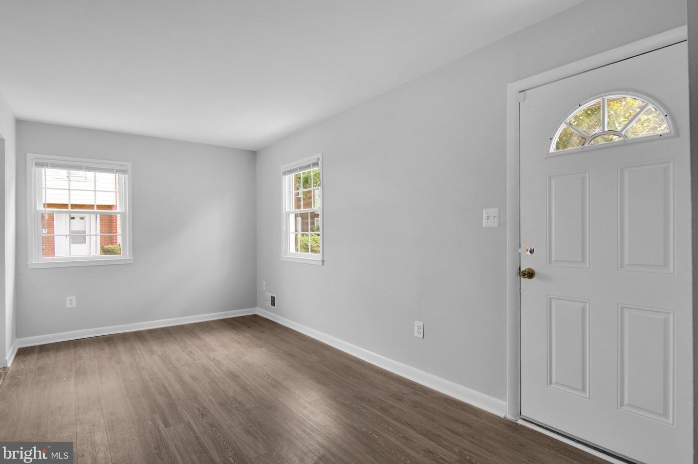 3033 Sigel Ct, Dumfries, VA 22026-2525