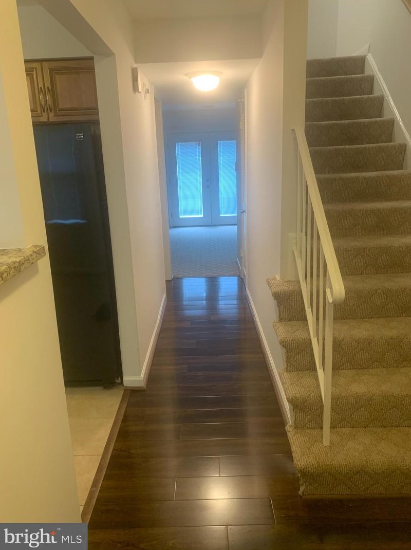 14814 Emberdale Dr, Woodbridge, VA 22193