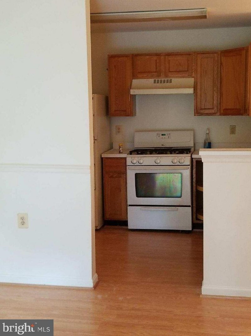 1031 Gardenview Loop #103, Woodbridge, VA 22191