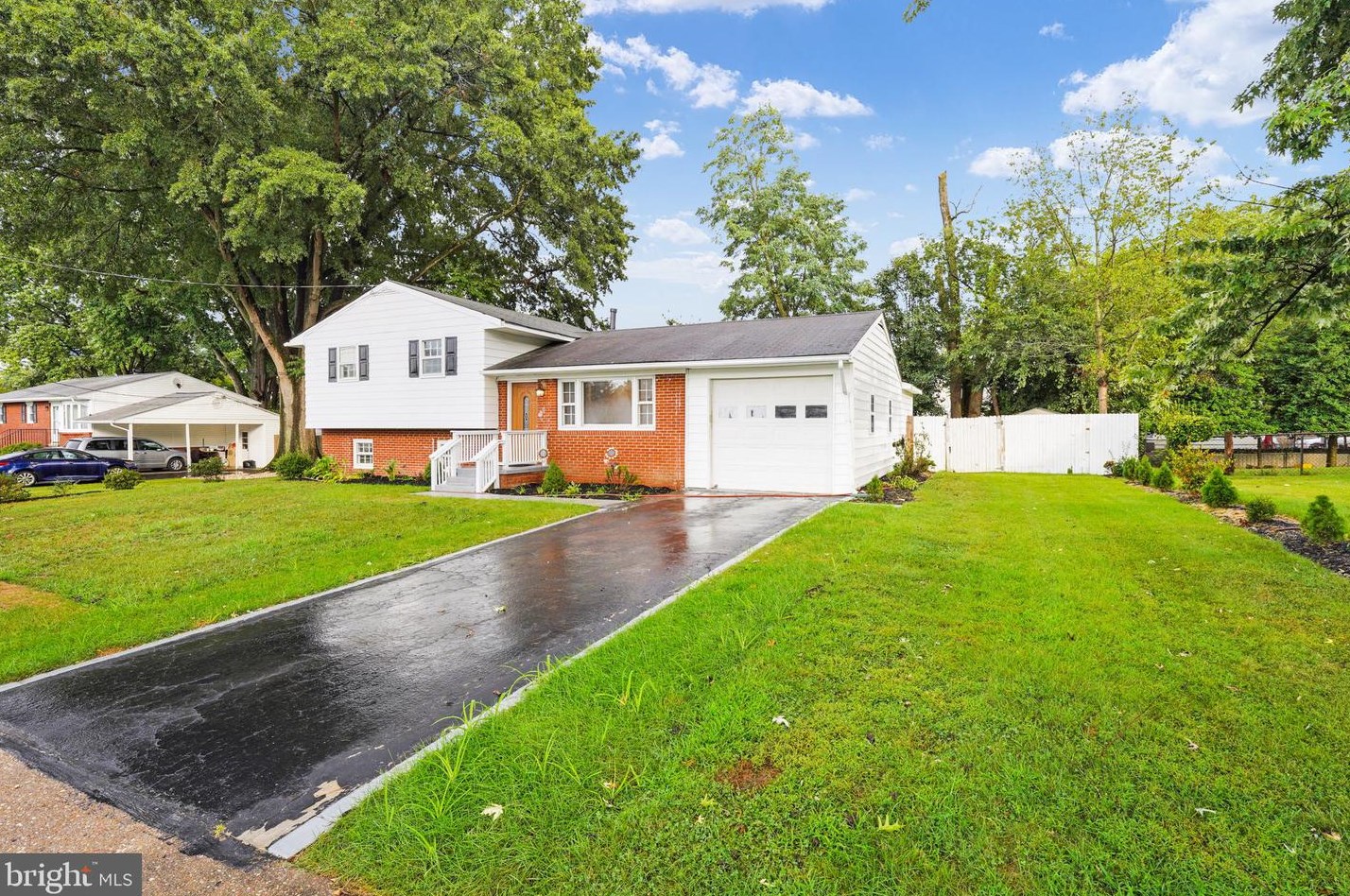 4061 Dominion Dr, Dumfries, VA 22026-2429
