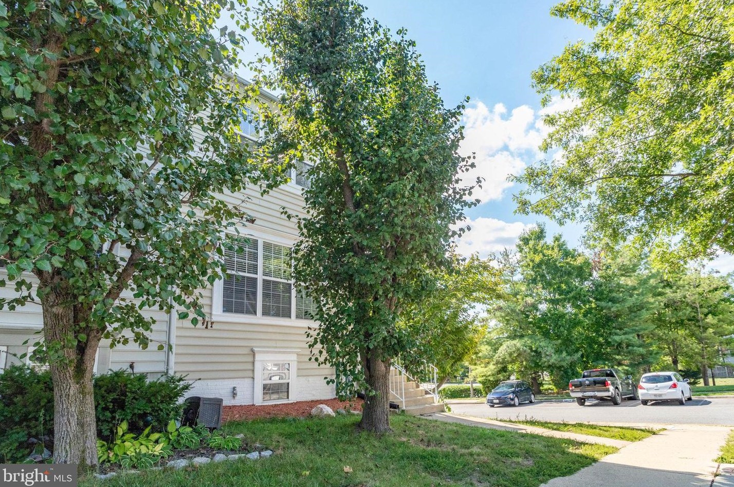 3297 Gina Pl, Woodbridge VA  22193-5927 exterior