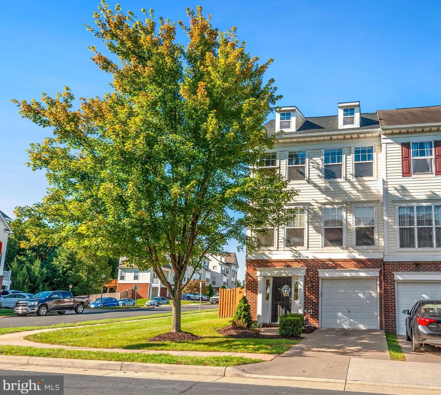 8001 Duck Pond Ter, Manassas, VA 20111-5228