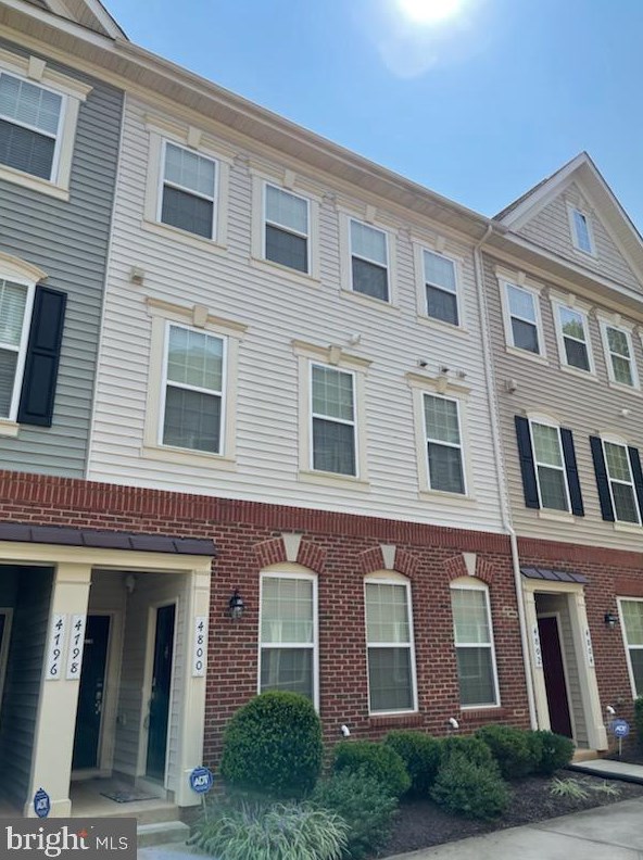 4800 Dane Ridge Cir, Woodbridge, VA 22193