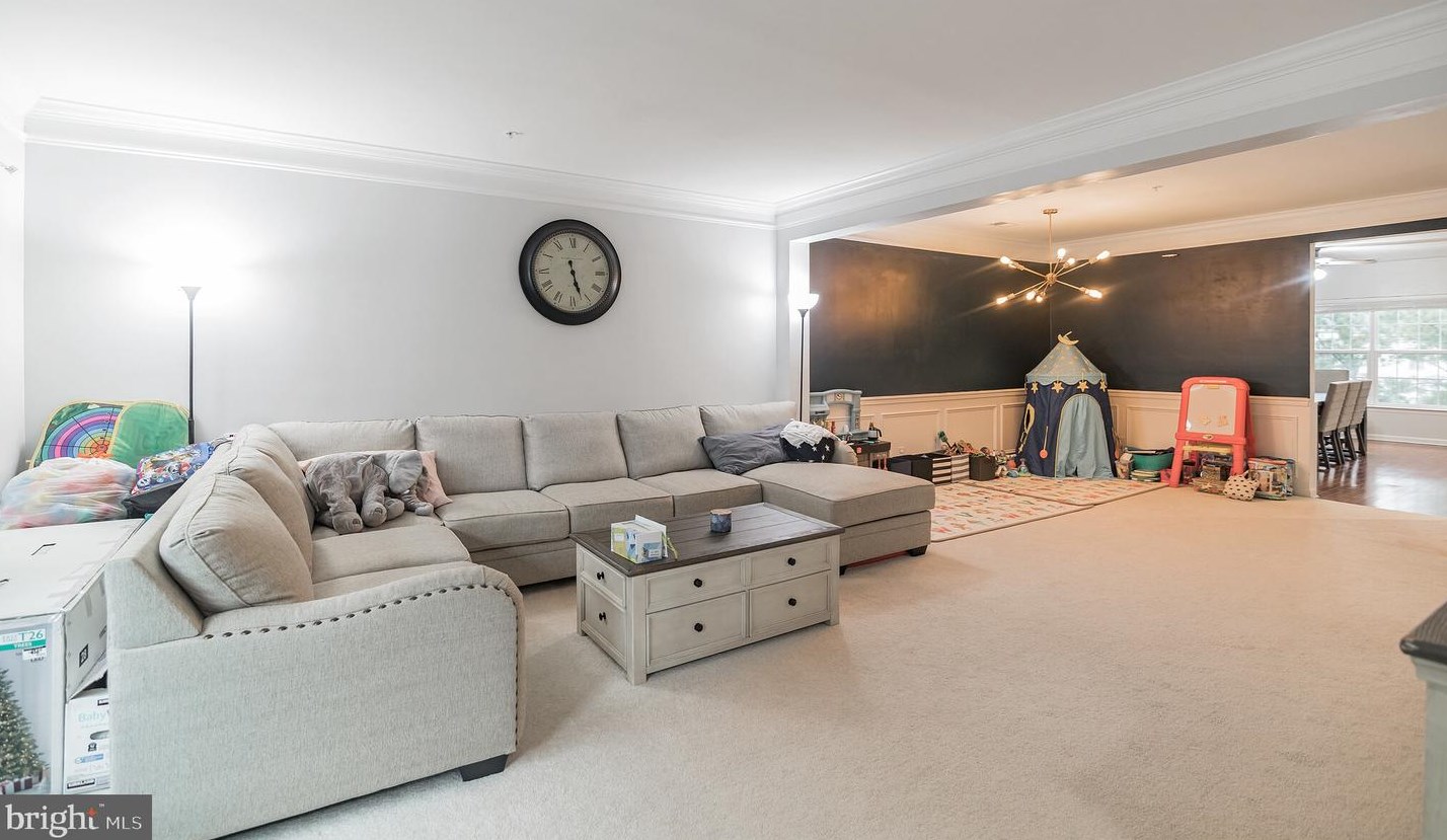 2289 Kew Gardens Dr, Woodbridge, VA 22191