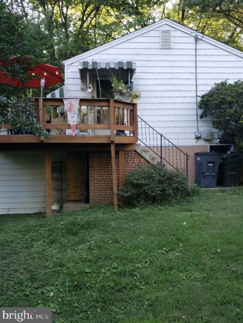 14101 Randall Dr, Woodbridge, VA 22191-2903
