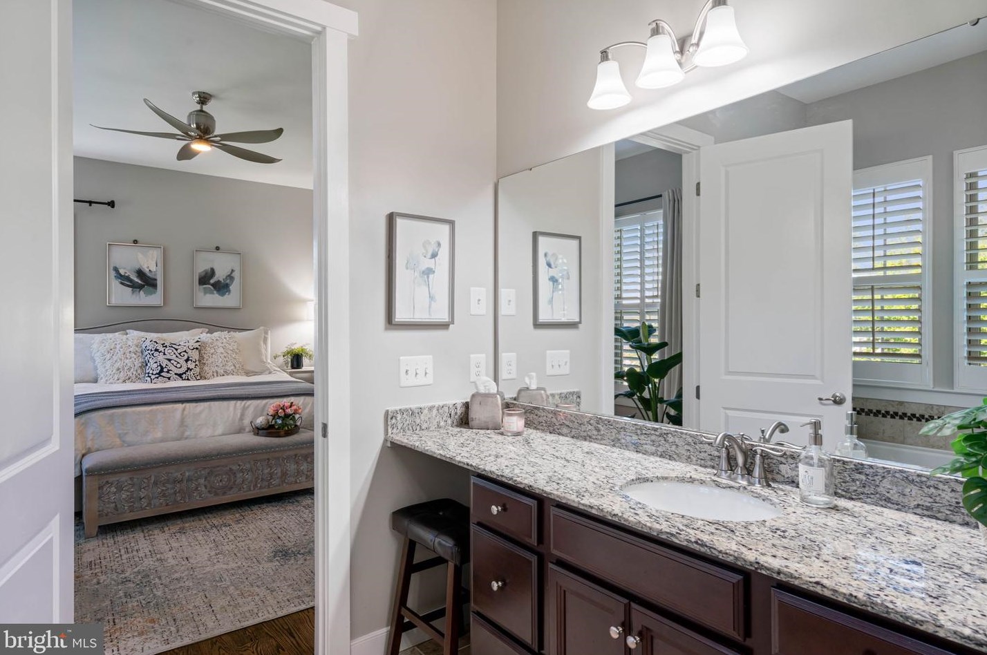 17072 Silver Arrow Dr, Dumfries VA  22026-3015 exterior