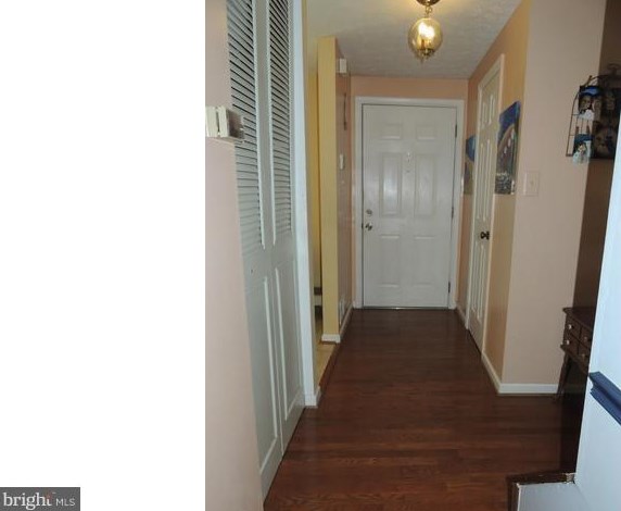 16143 Alexander Pl, Dumfries VA  22025-1754 exterior