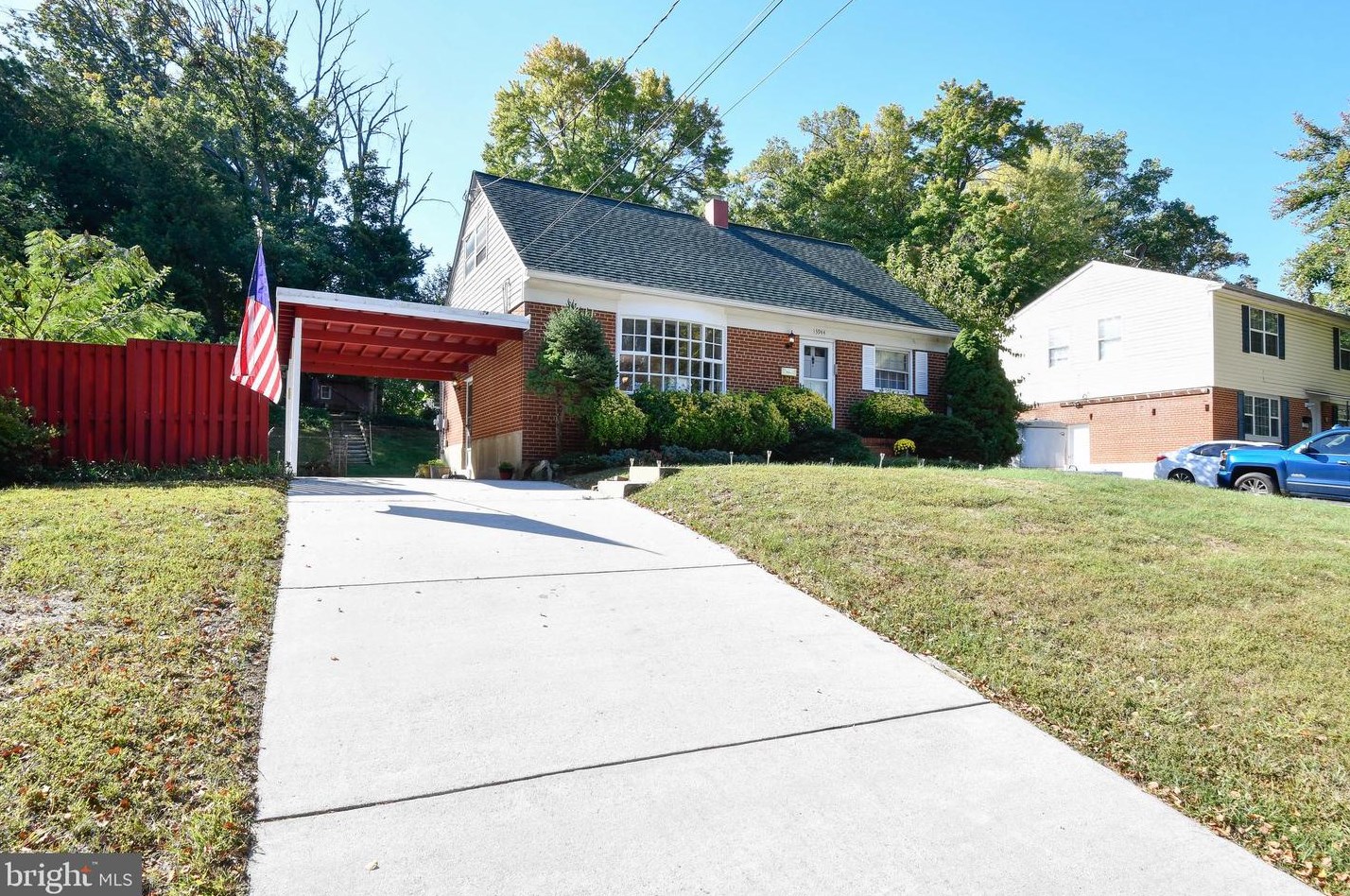 13944 Mathews Dr, Woodbridge, VA 22191-2409