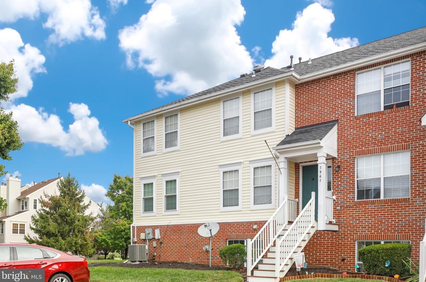 7967 Calvary Ct, Manassas, VA 20109-7770