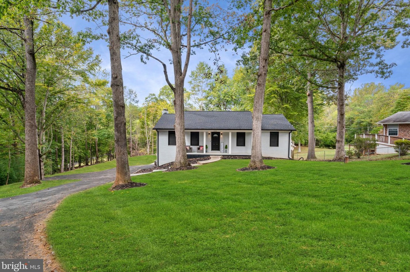 6555 Davis Ford Rd, Manassas, VA 20111-4349