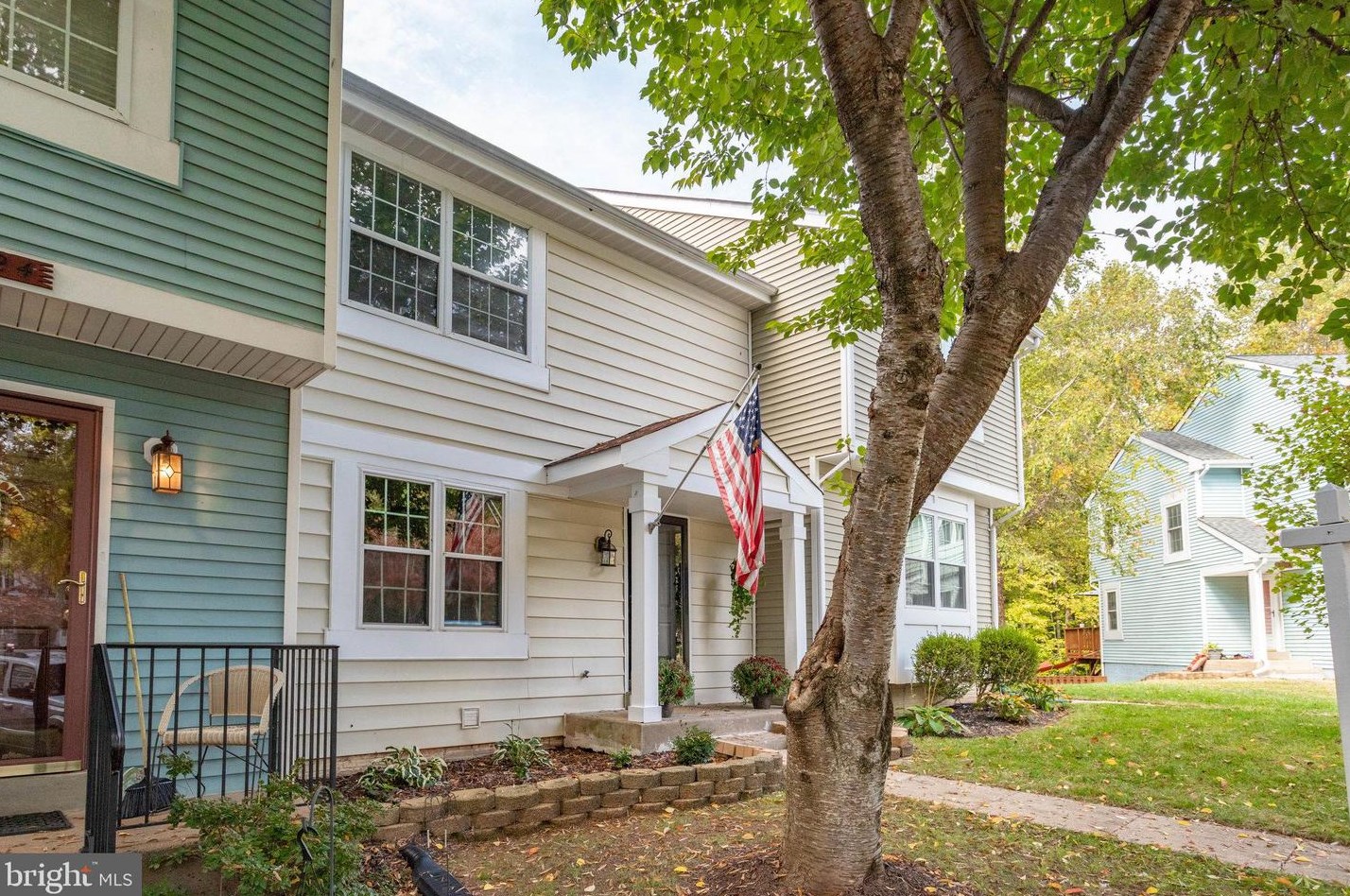 5122 Spring Branch Blvd, Dumfries VA  22025-3044 exterior
