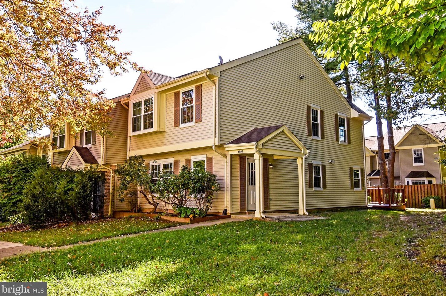 4905 Backwater Ct, Dumfries, VA 22025