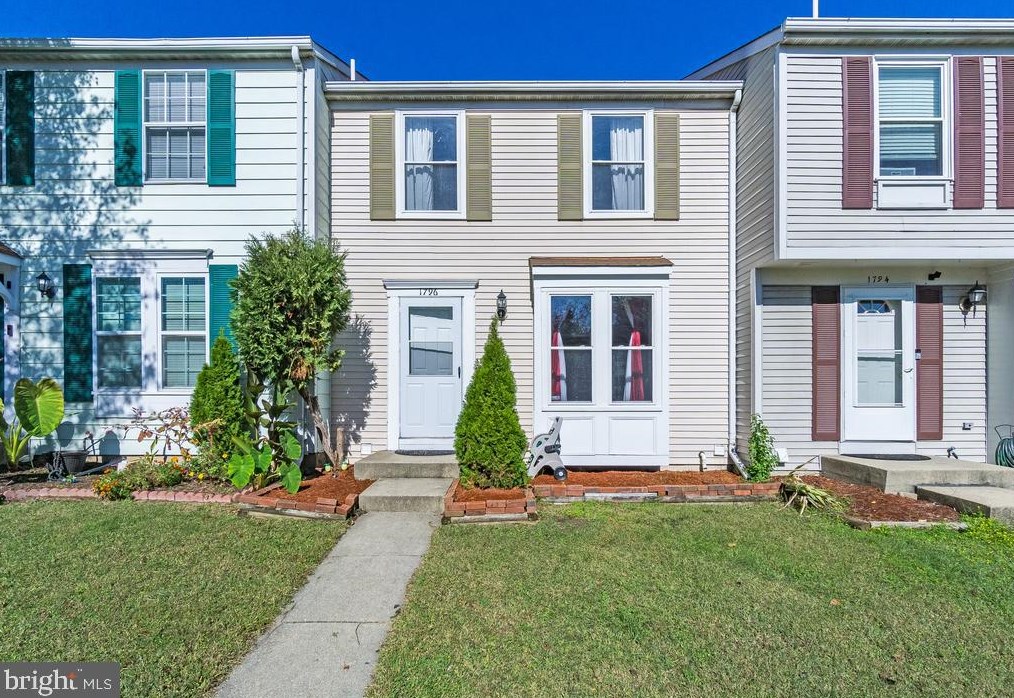 1796 Tilletson Pl, Woodbridge, VA 22191-3838