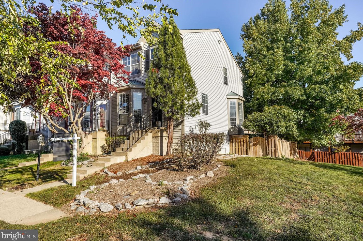 17375 Kildare Ln, Dumfries, VA 22026-3304