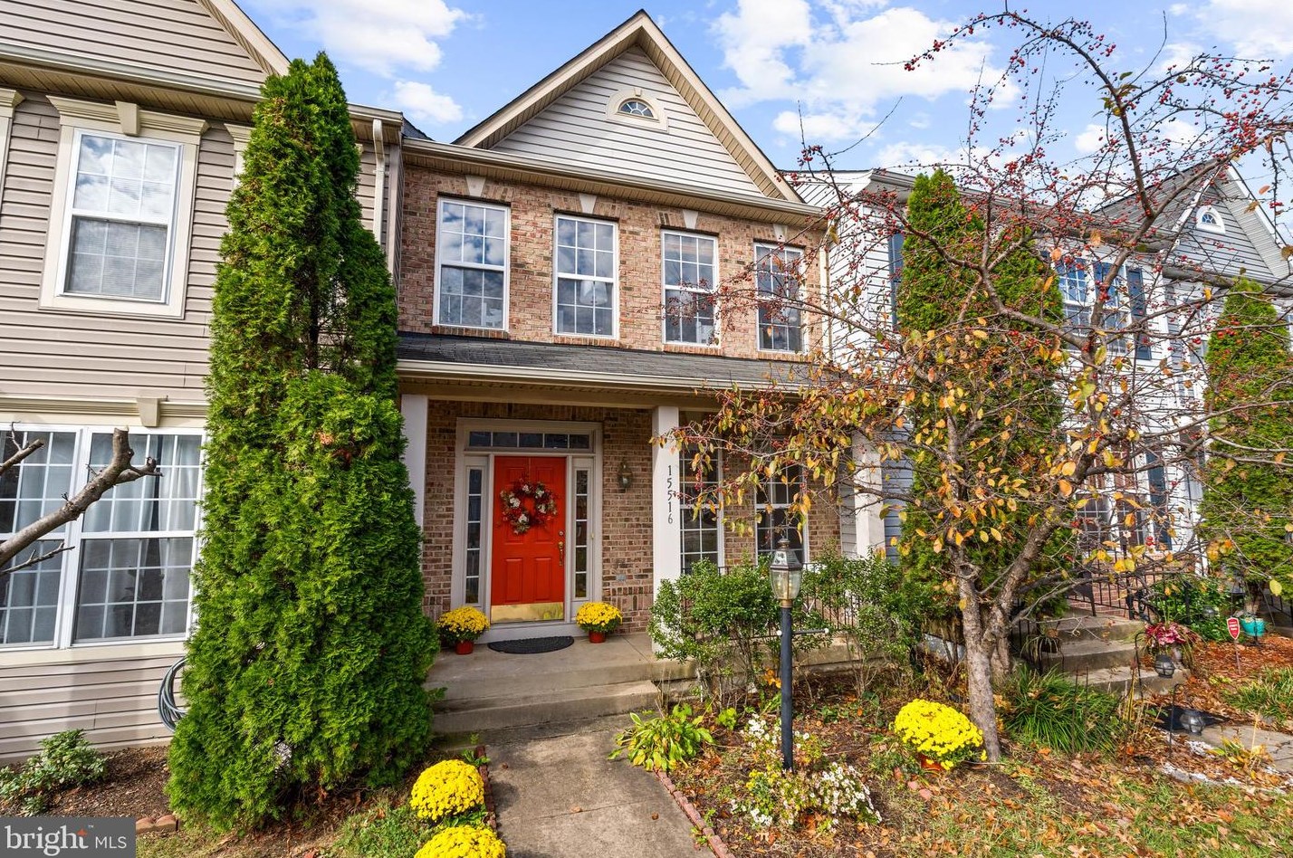 15516 Exmore Ct, Woodbridge, VA 22191-1491