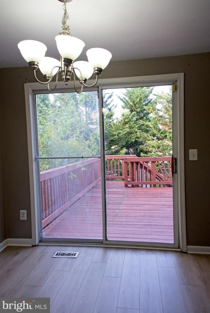 16873 Toms River Loop, Dumfries VA  22026-2182 exterior