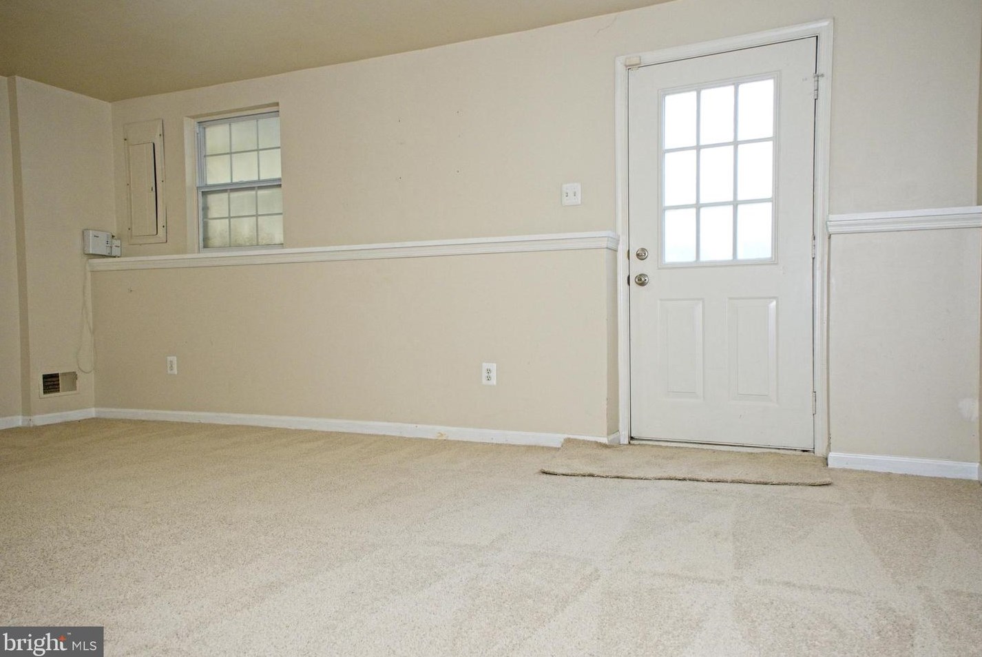 16873 Toms River Loop, Dumfries VA  22026-2182 exterior