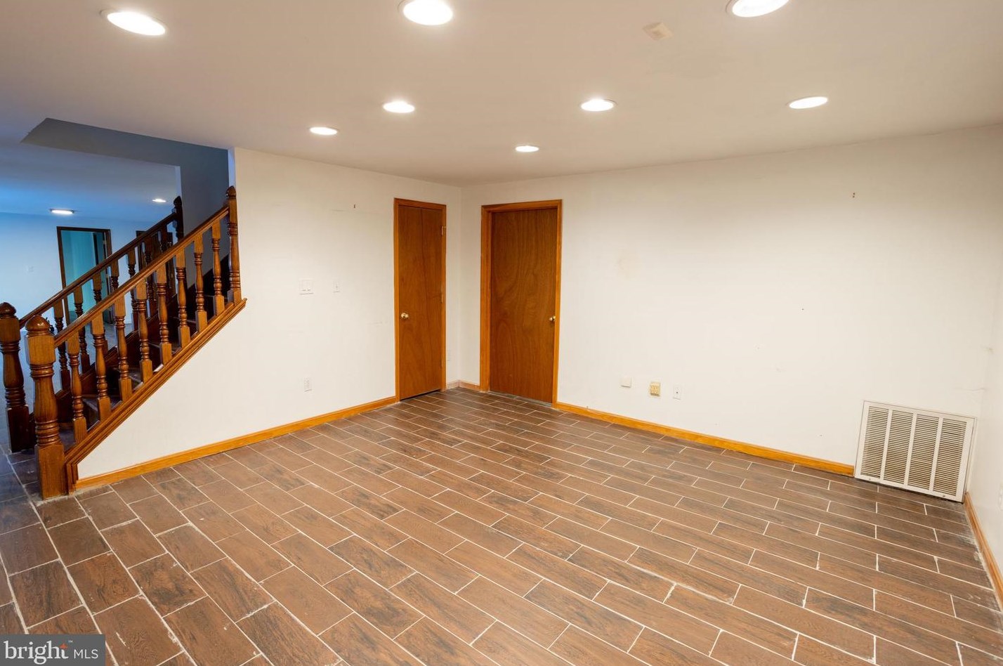 15796 Butler Pl, Dumfries VA  22025-1426 exterior