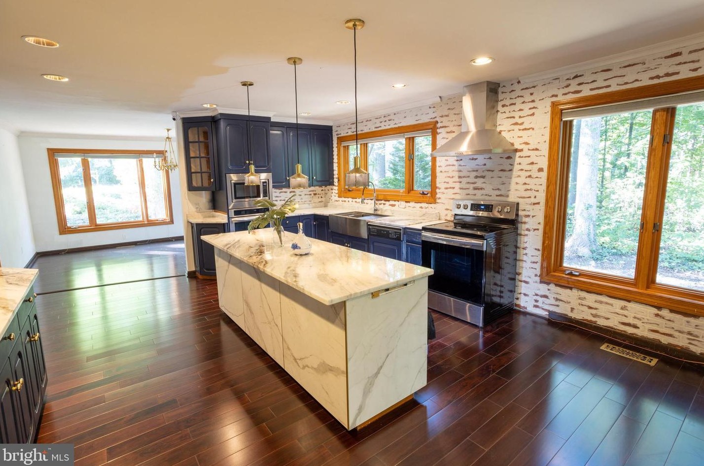 15796 Butler Pl, Dumfries VA  22025-1426 exterior