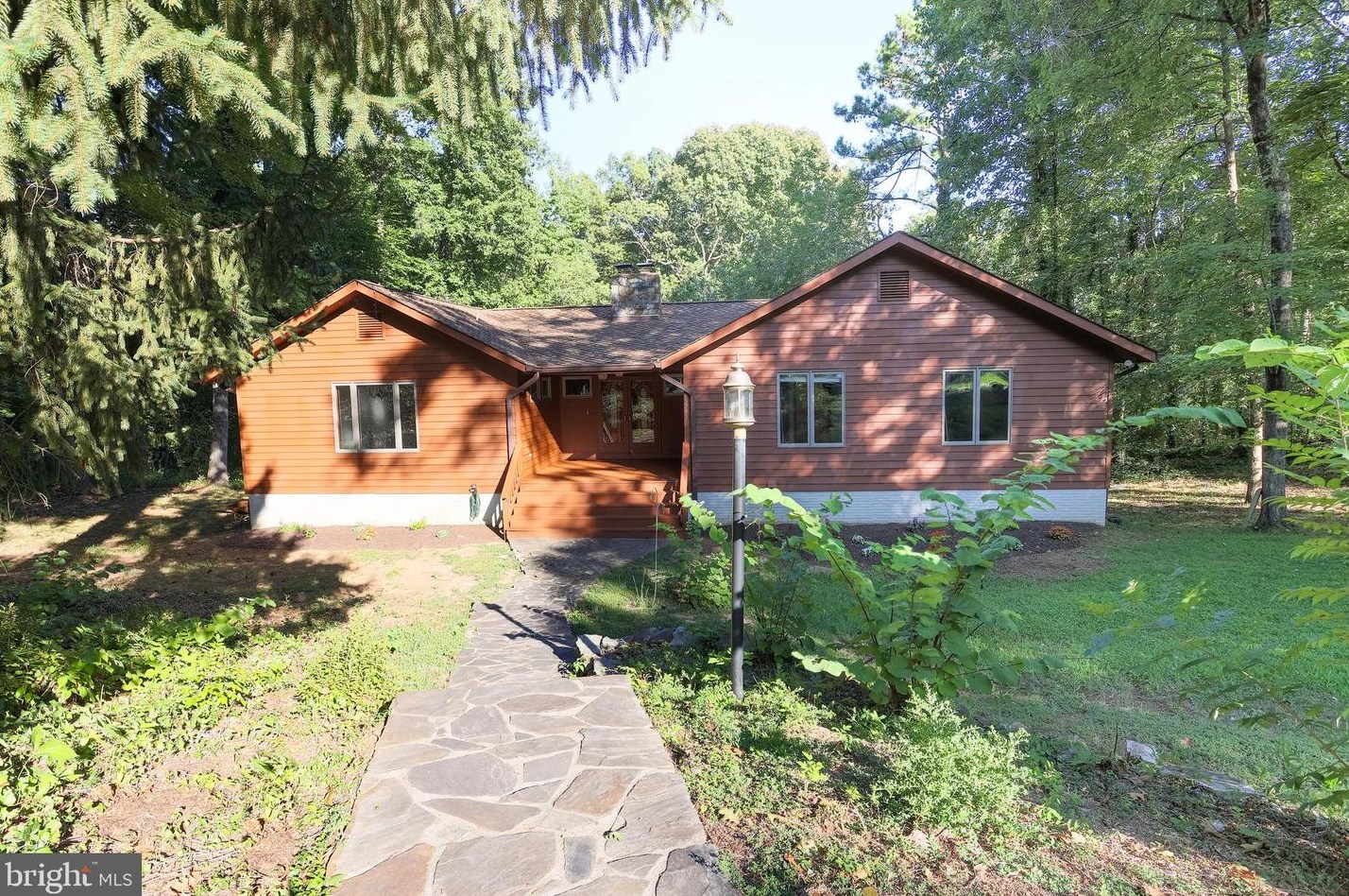 15796 Butler Pl, Dumfries, VA 22025