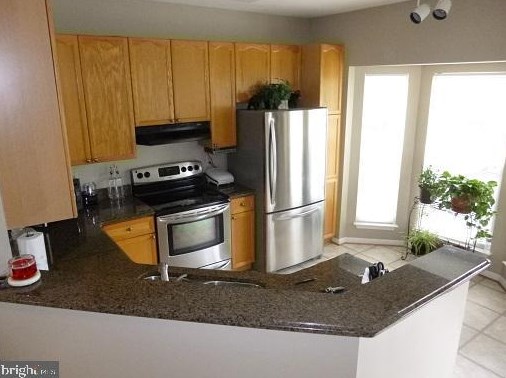 15631 Winding Creek Dr, Dumfries VA  22025-3063 exterior