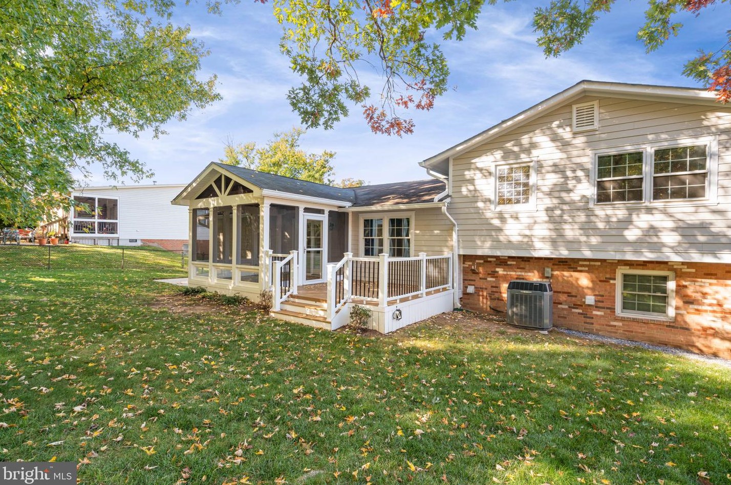7403 Roxbury Ave, Manassas, VA 20109-3037