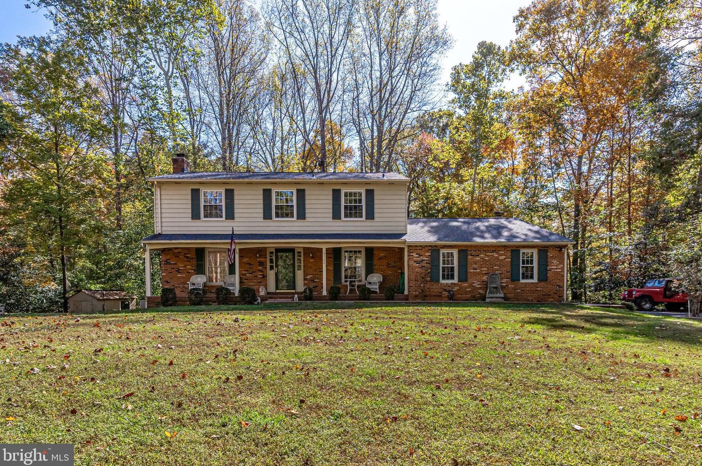 8128 Blandsford Dr, Manassas, VA 20111-2931