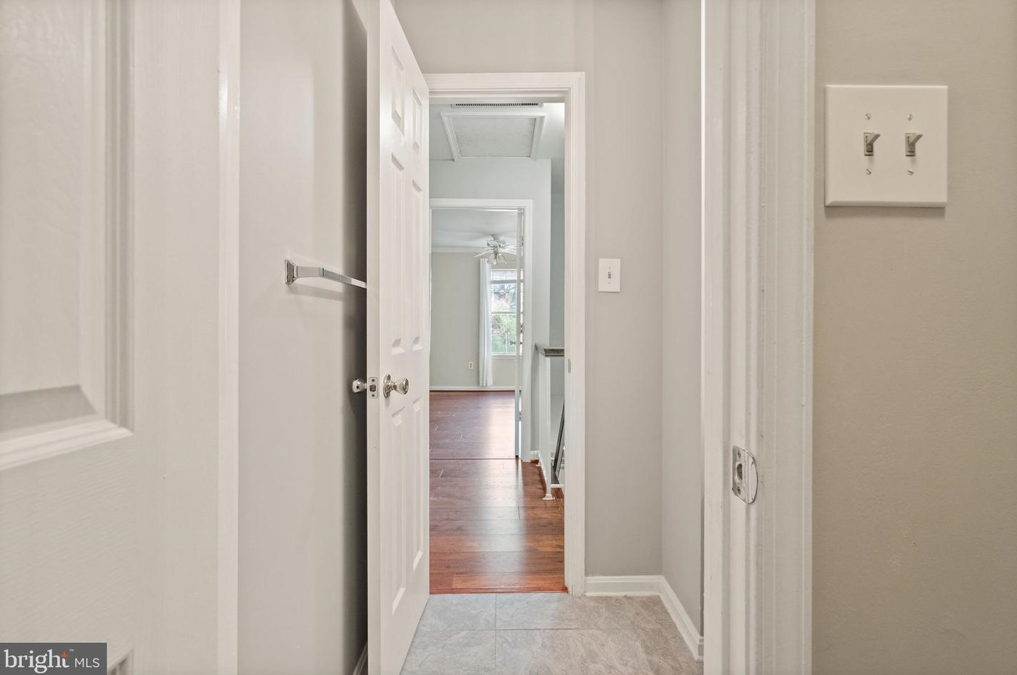 4869 Saltwater Dr, Dumfries VA  22025-1206 exterior