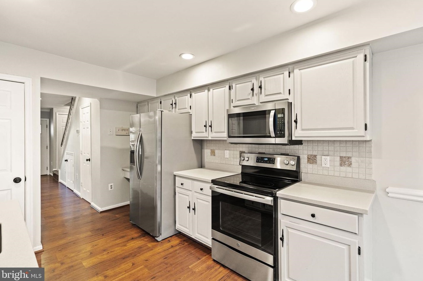 4869 Saltwater Dr, Dumfries VA  22025-1206 exterior