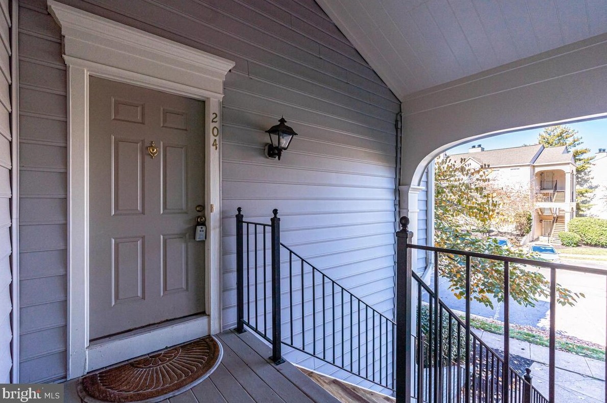 8148 Bayonet Way, Manassas VA 20109-7802 exterior