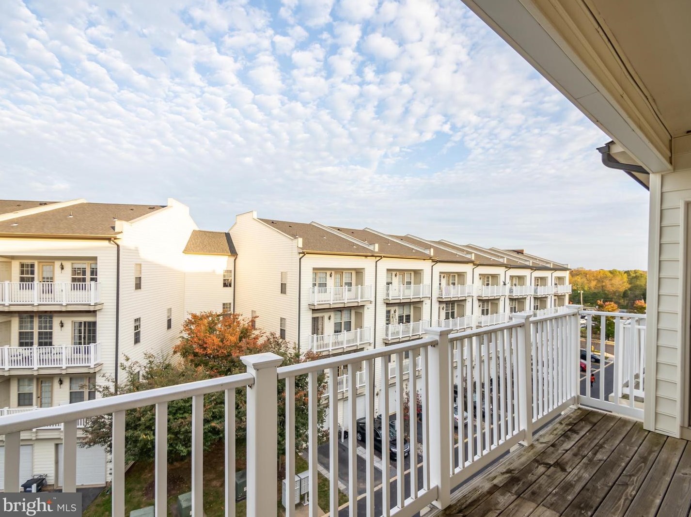 8025 Crescent Park Dr, Gainesville, VA 20155