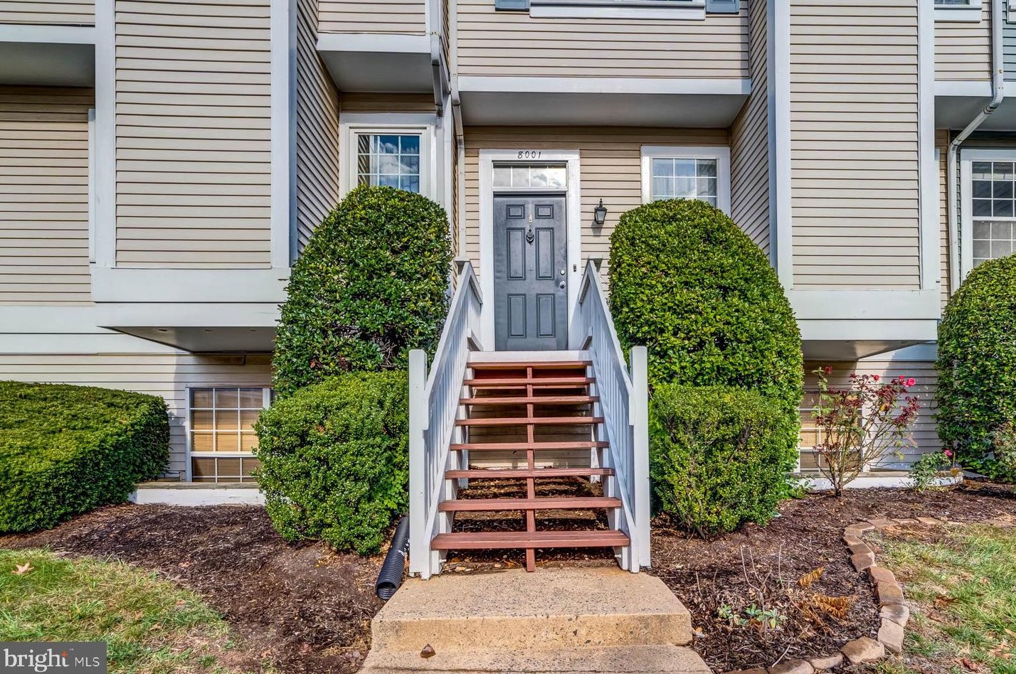 8001 Copperfield Way, Manassas, VA 20109