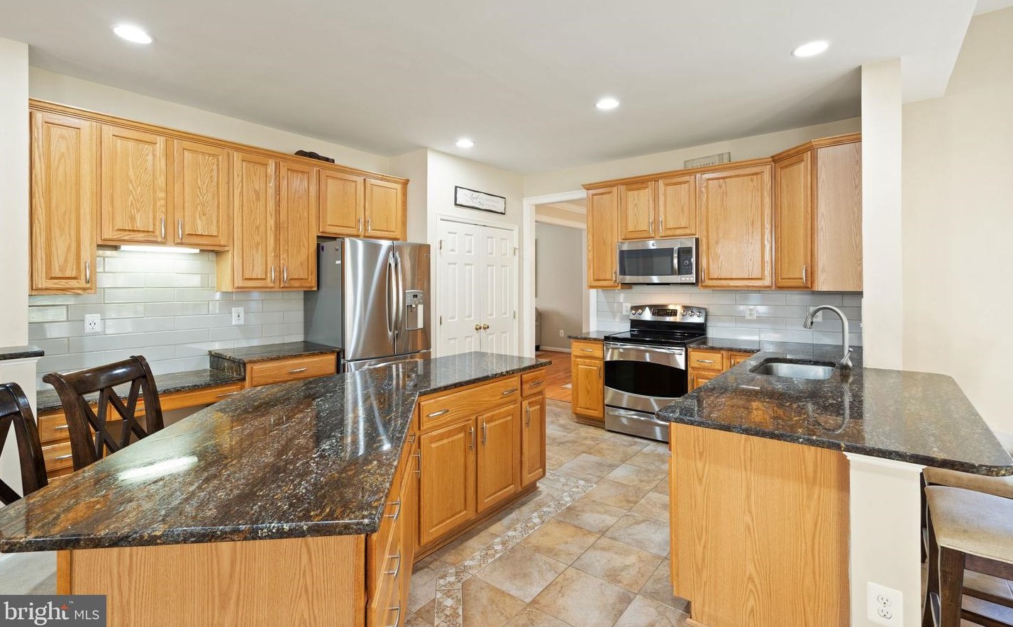 5959 Fincastle Dr, Manassas VA  20112-5413 exterior