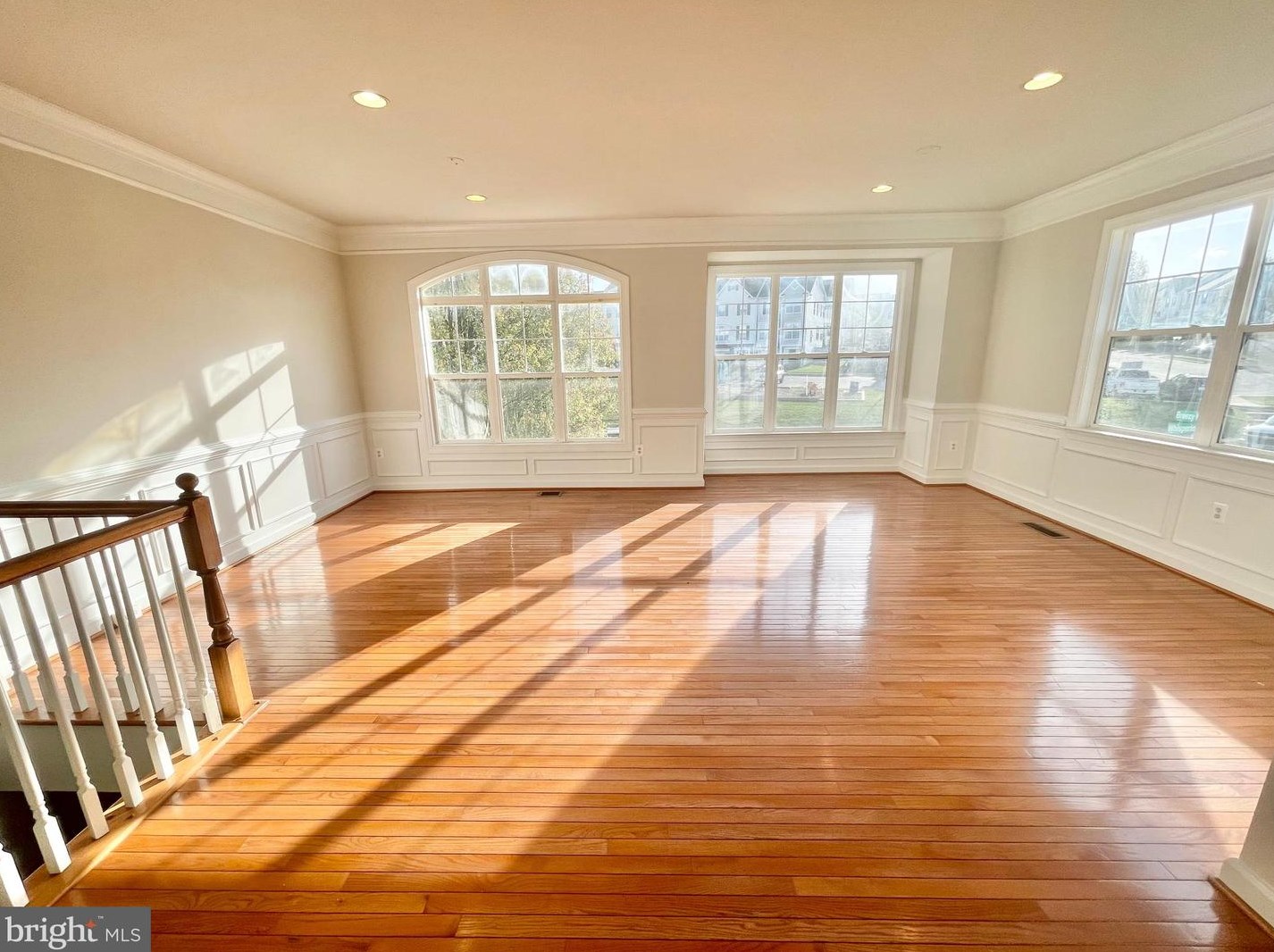 8090 Whispering Wind Ln, Manassas, VA 20111