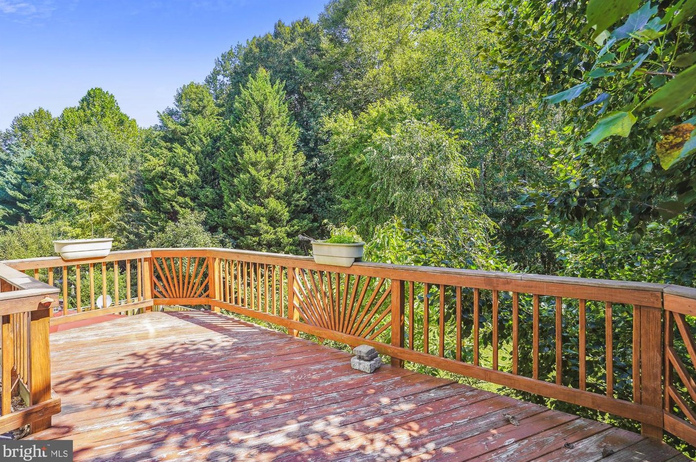 15563 Three Otters Pl, Manassas VA  20112-5424 exterior