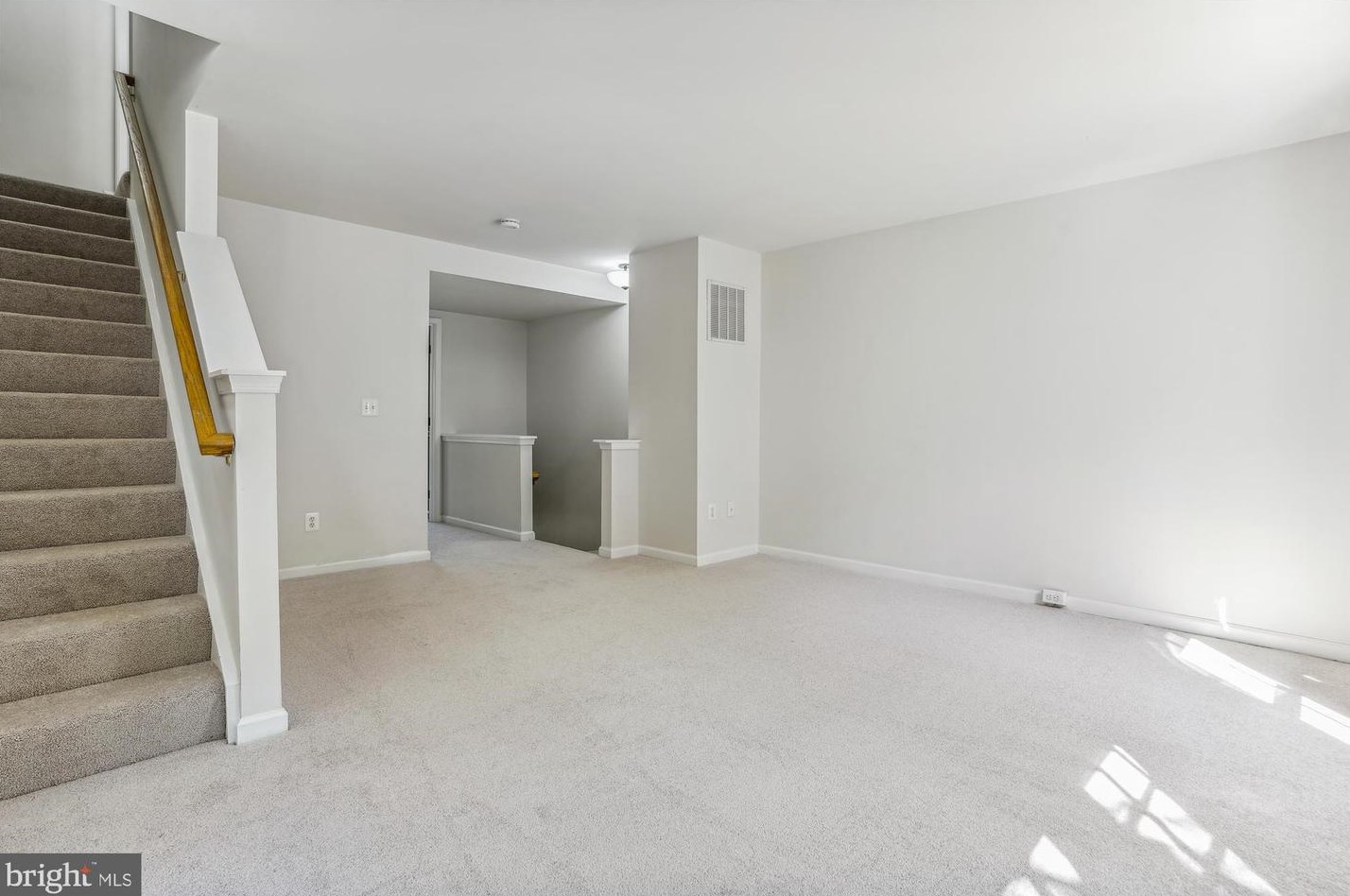 15563 Three Otters Pl, Manassas VA  20112-5424 exterior