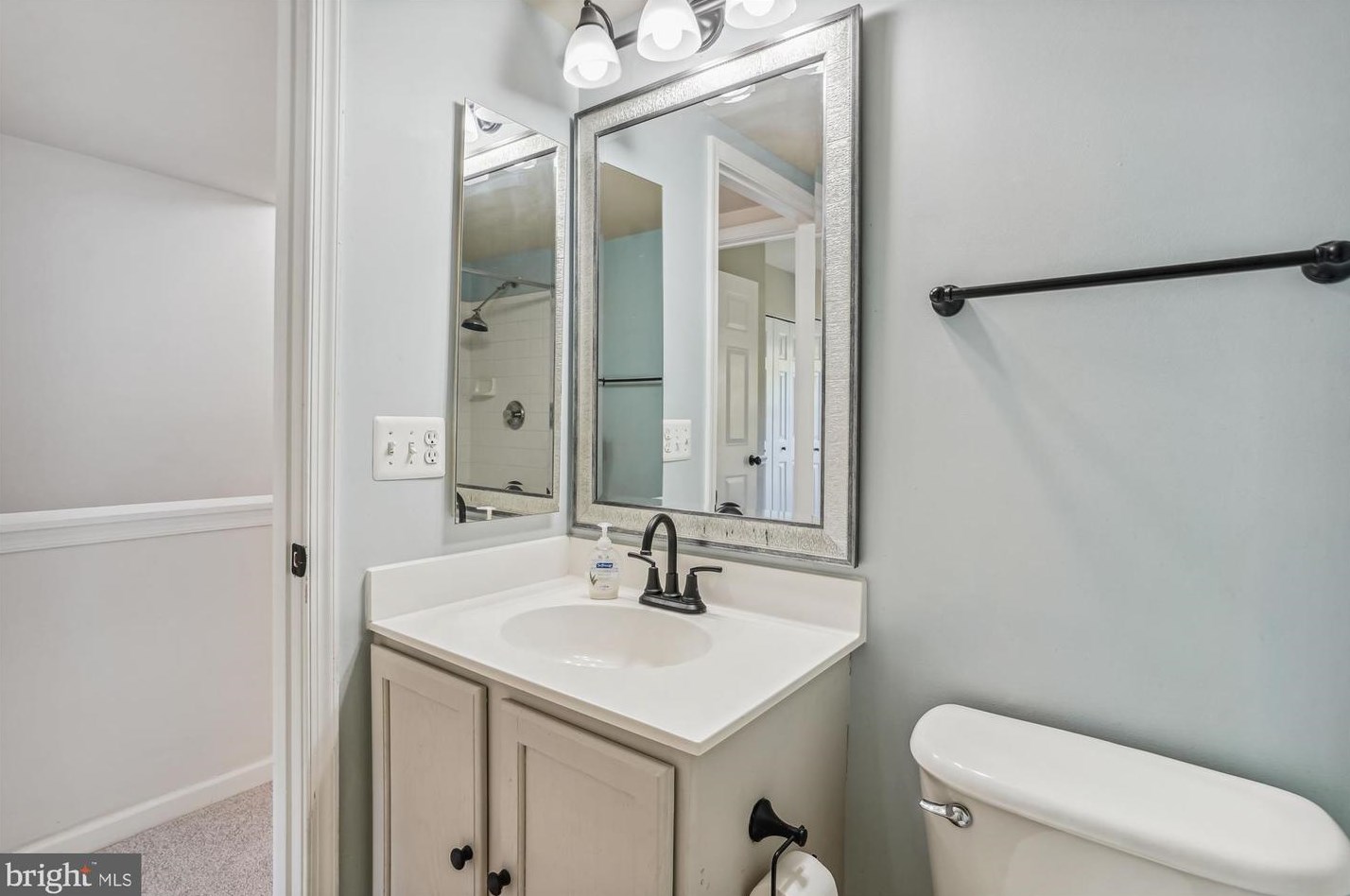 15563 Three Otters Pl, Manassas VA  20112-5424 exterior