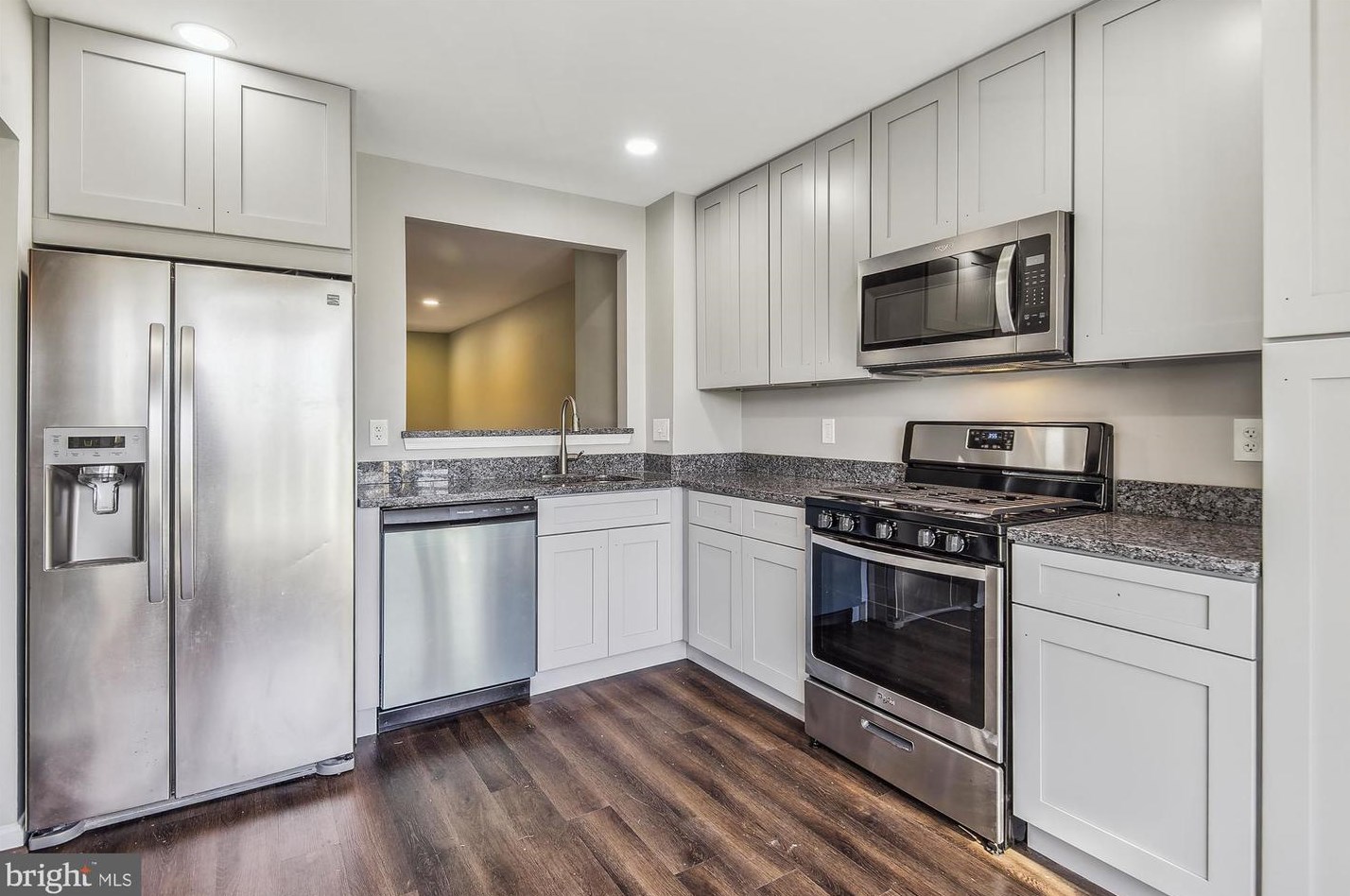 5152 Meeting Pl, Woodbridge, VA 22193