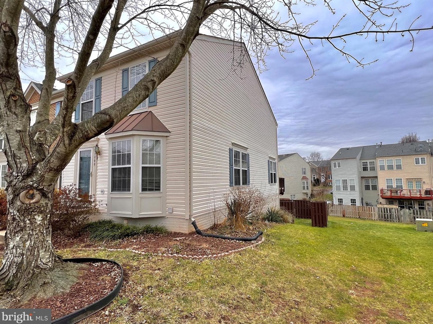 7000 Rogue Forest Ln, Gainesville, VA 20155