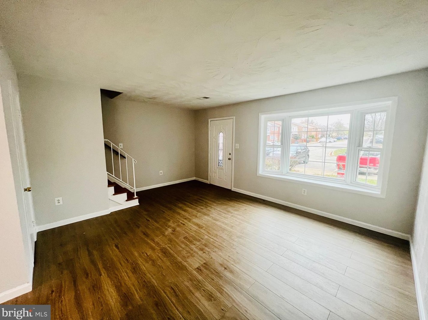 3443 Beale Ct, Woodbridge, VA 22193