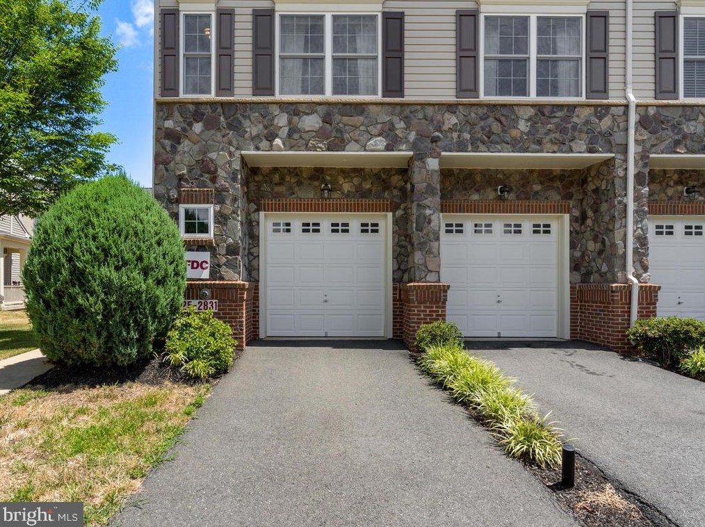 2825 Chinkapin Oak Ln #225, Woodbridge, VA 22191