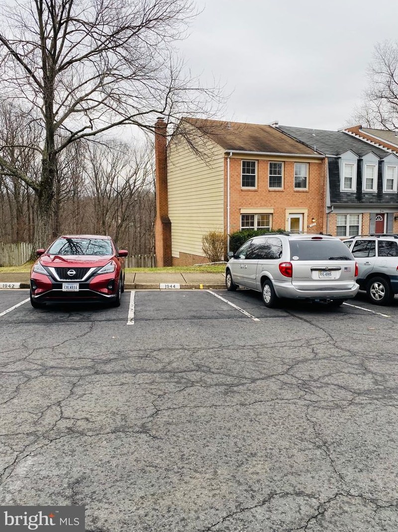 1945 Mariner Ln, Woodbridge, VA 22192