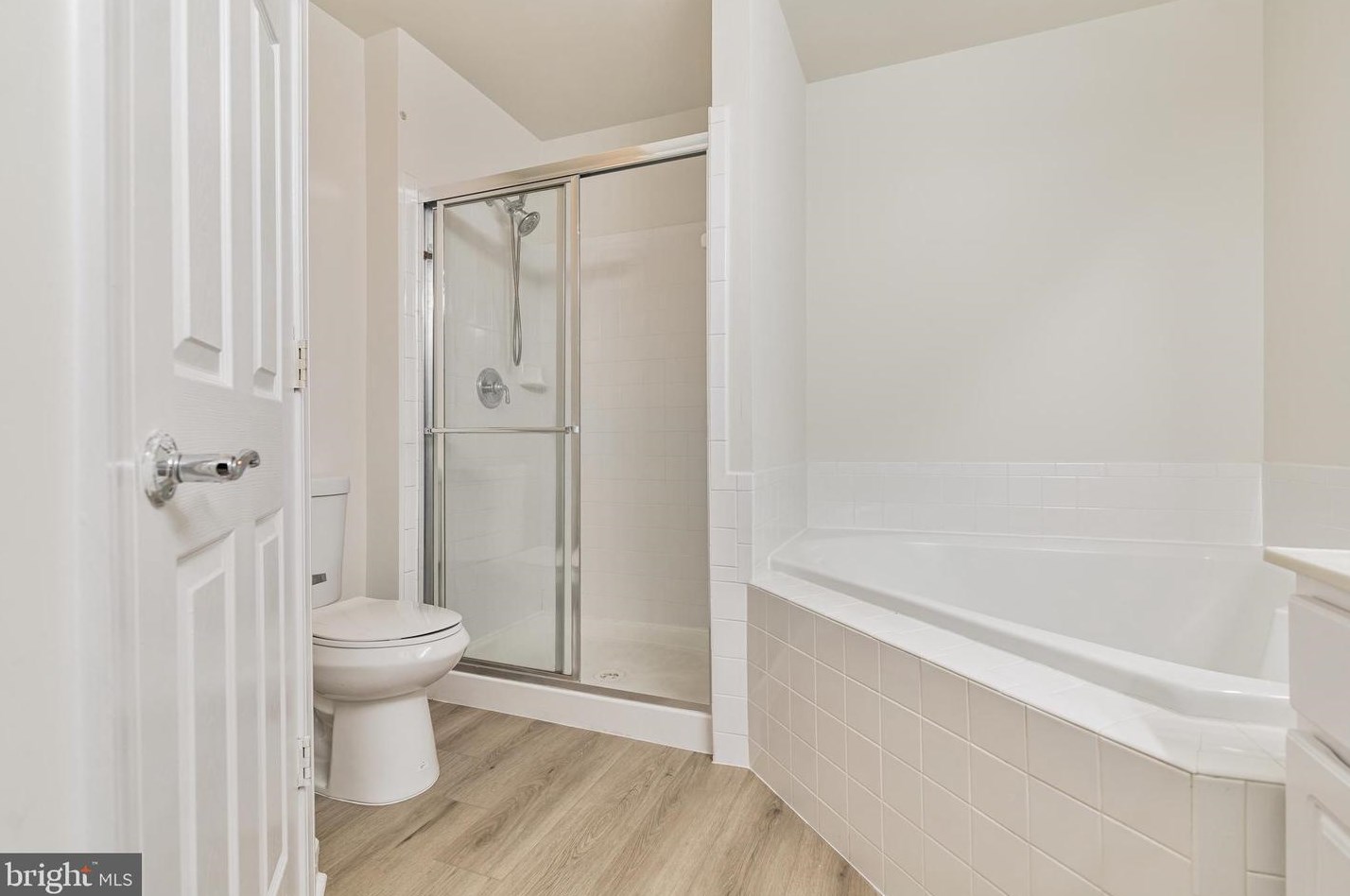 8103 Rainwater Cir, Manassas VA  20111-5225 exterior