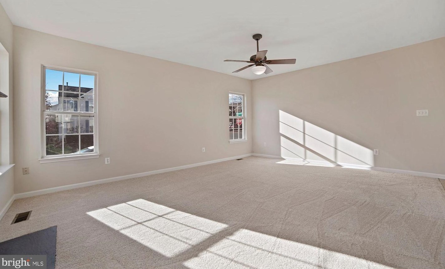 4941 Breeze Way, Dumfries VA  22025-1254 exterior